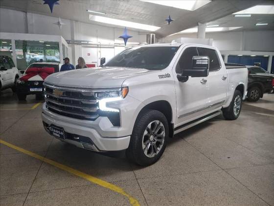 CHEVROLET SILVERADO 5.3 V8 GASOLINA 1500 HIGH COUNTRY 4X4 AUTOMÁTICO CHEVROLET SILVERADO 5.3 V8 GASOLINA 1500 HIGH COUNTRY 4X4 AUTOMÁTICO